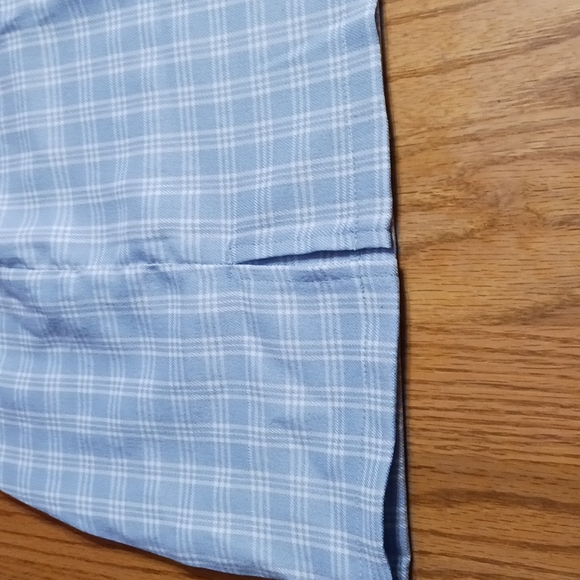 Shein Blue White Boxed Color Extra Large Zip closure Breathable Slits in front - Picture 2 of 4